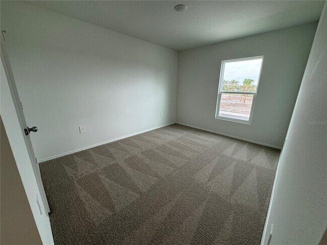 Building Photo - 13133 Oak Hill Way