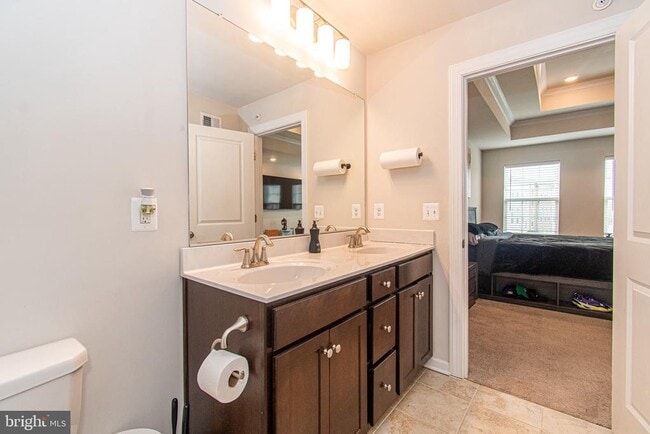 Building Photo - 9637 Block St