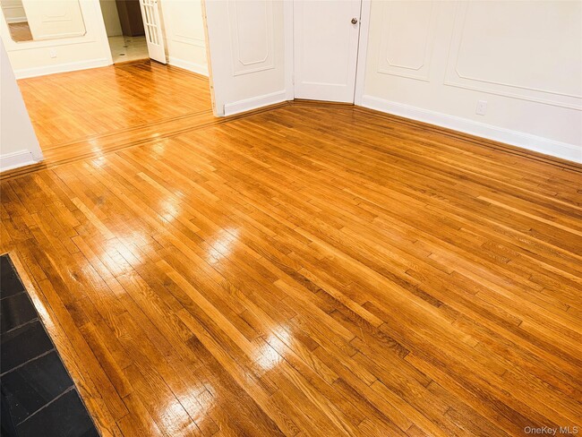 Building Photo - 48-43 44th St