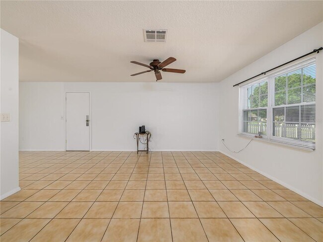 Building Photo - 11422 Wheeling Dr