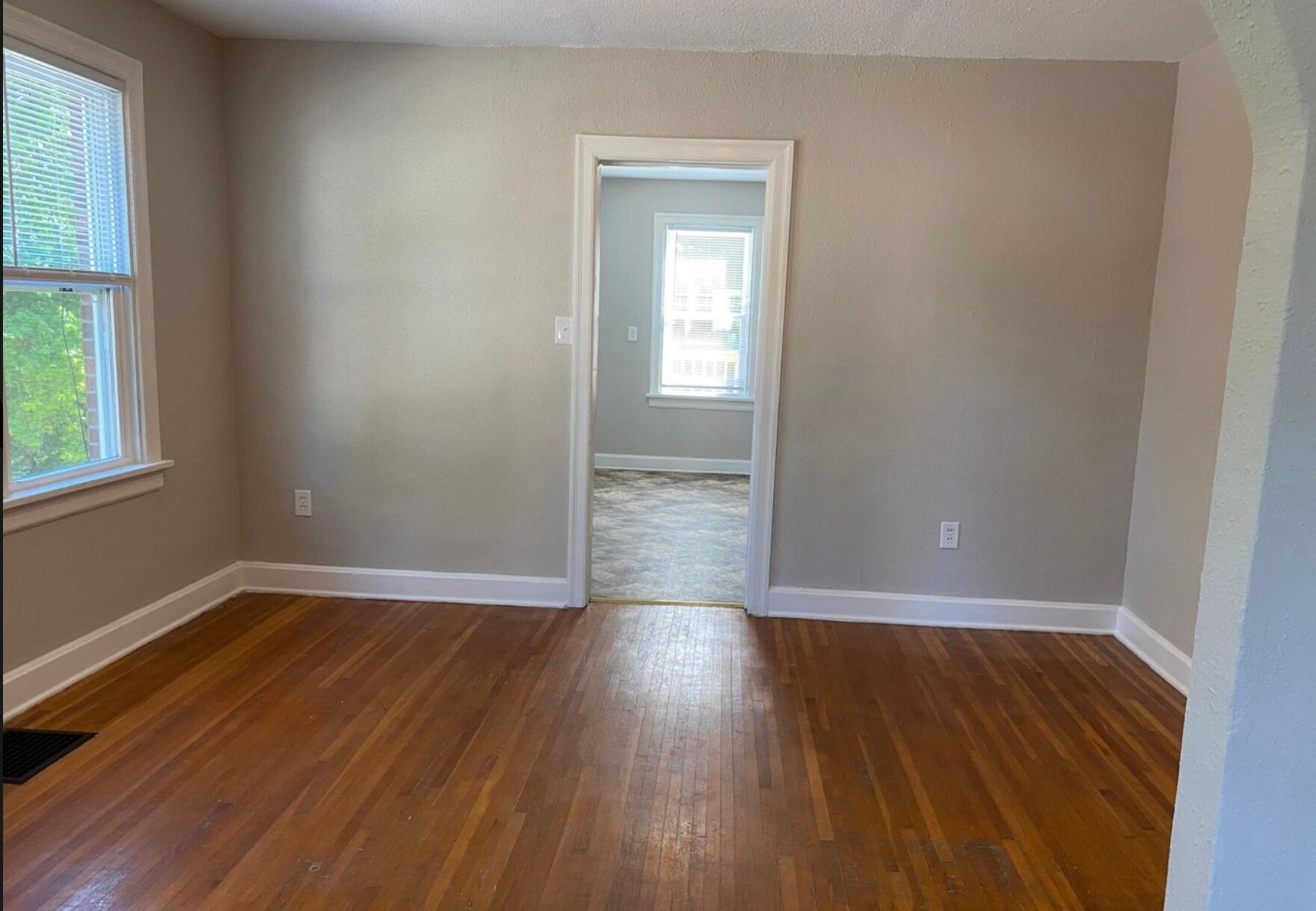 Dining Room - 1103 E McCarty St