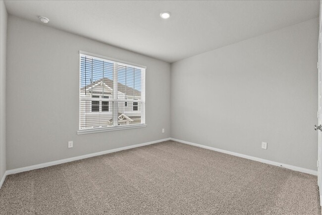 Building Photo - 700 Topwater Trl