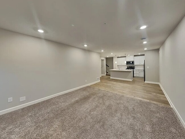 Building Photo - 1263 142nd St E