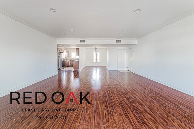 Building Photo - 11848 Kiowa Ave