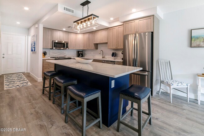 Building Photo - 2750 Ocean Shore Blvd