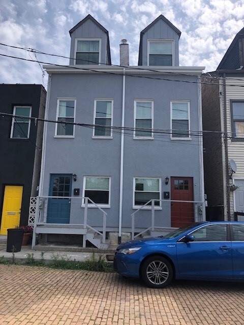 Building Photo - 3 Rickenbach St