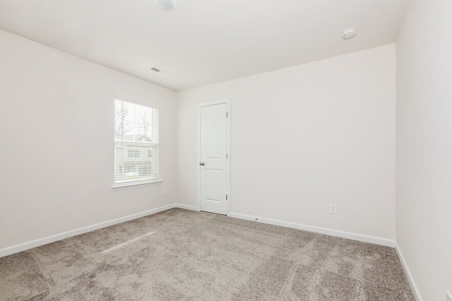 Building Photo - 4327 Drifter Dr