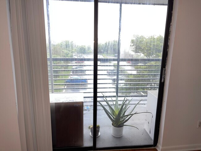 Building Photo - 20840 San Simeon Way