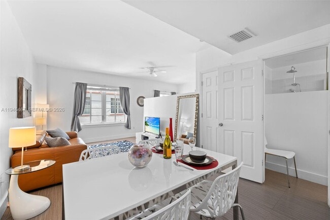 Building Photo - 530 Ocean Dr