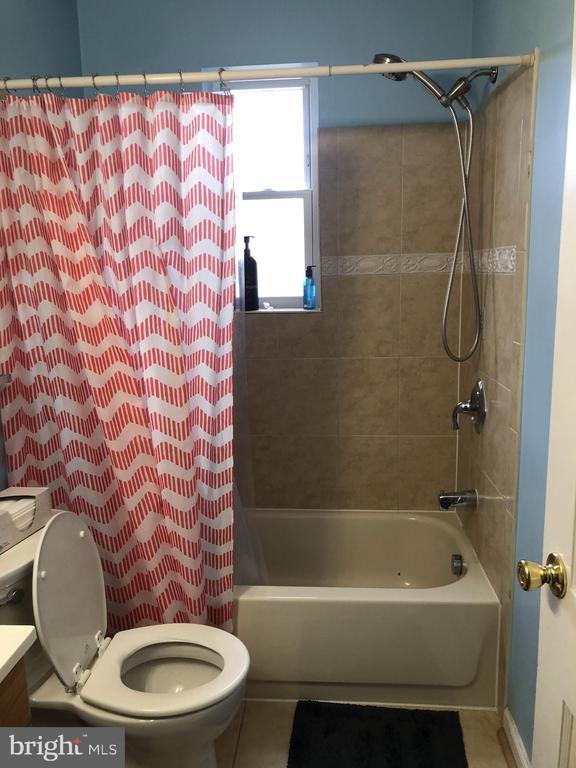 Building Photo - 10119 Greeley Ave