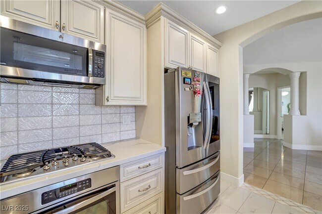 Building Photo - 9430 Laguna Niguel Dr