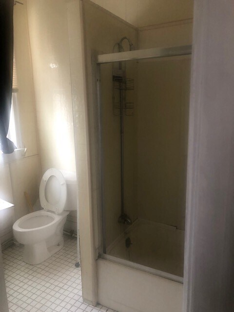 Building Photo - 224 E Tabor Rd