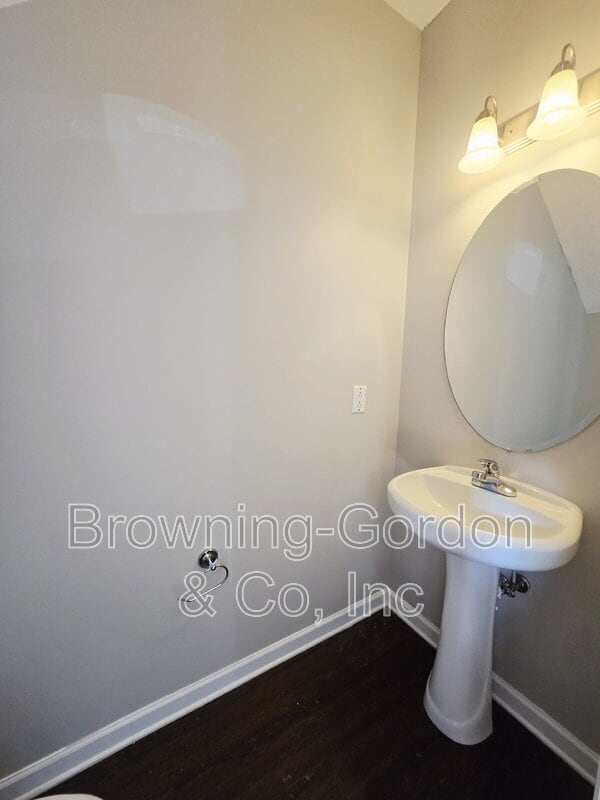 Building Photo - 786 Pippin Dr