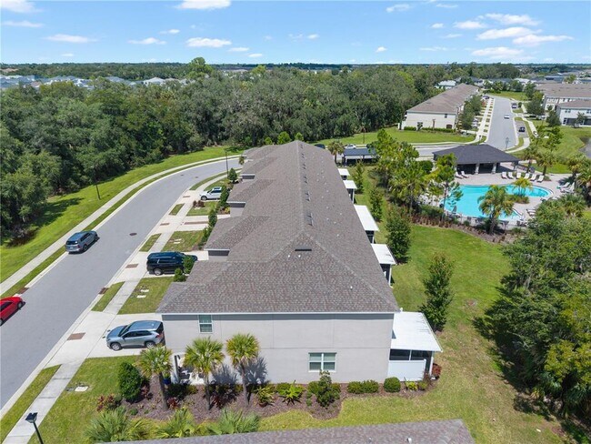 Building Photo - 10348 Oakside Dr
