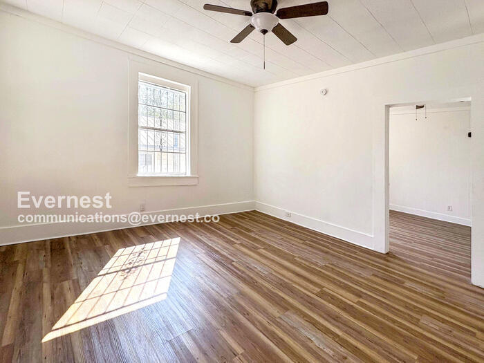 Building Photo - 417 62nd St