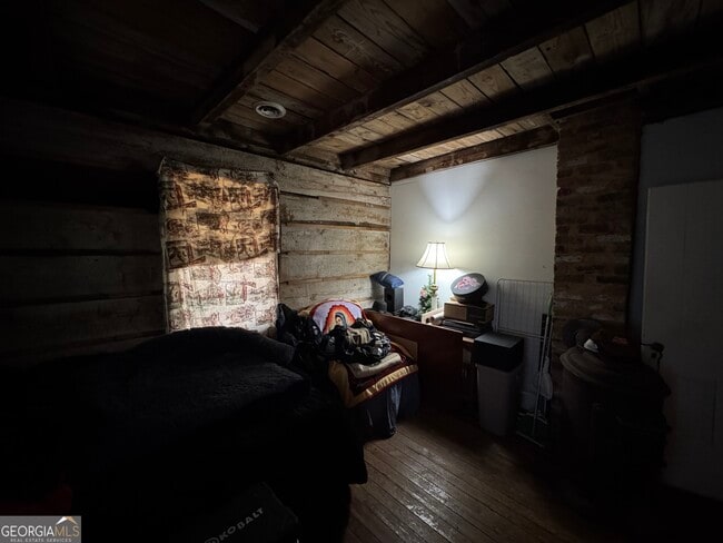 Building Photo - 455 N Harris St