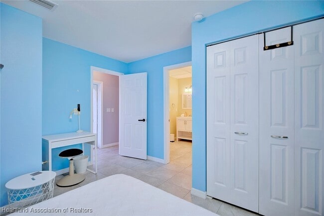 Building Photo - 4706 Mercado Dr