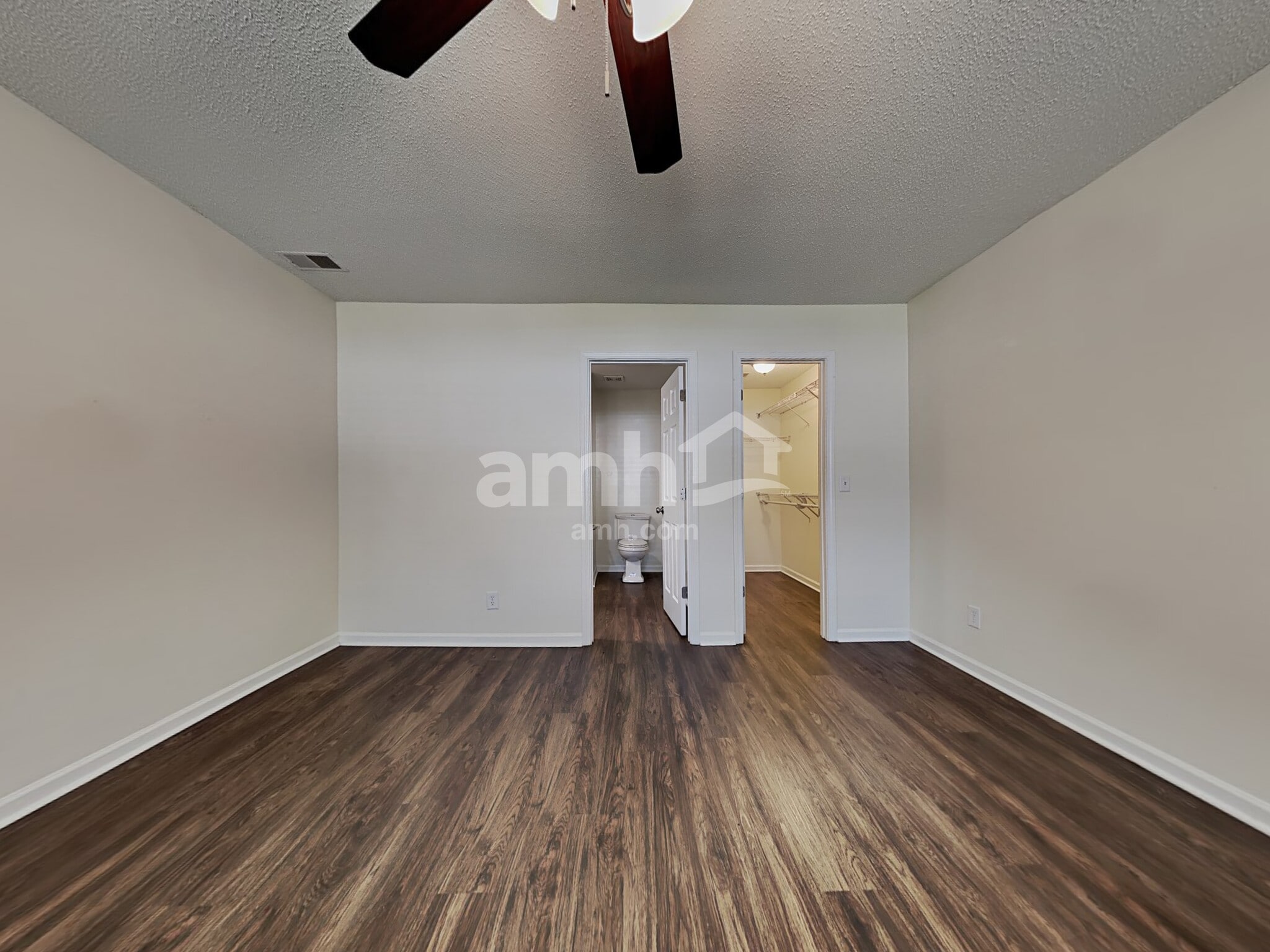 Building Photo - 119 Macallan Ct