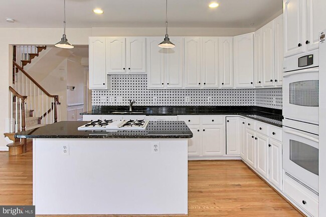 Building Photo - 1850 Brenthill Wy