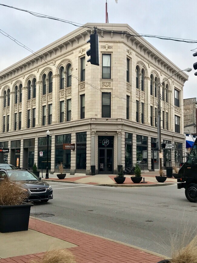 Primary Photo - 629 Madison Ave