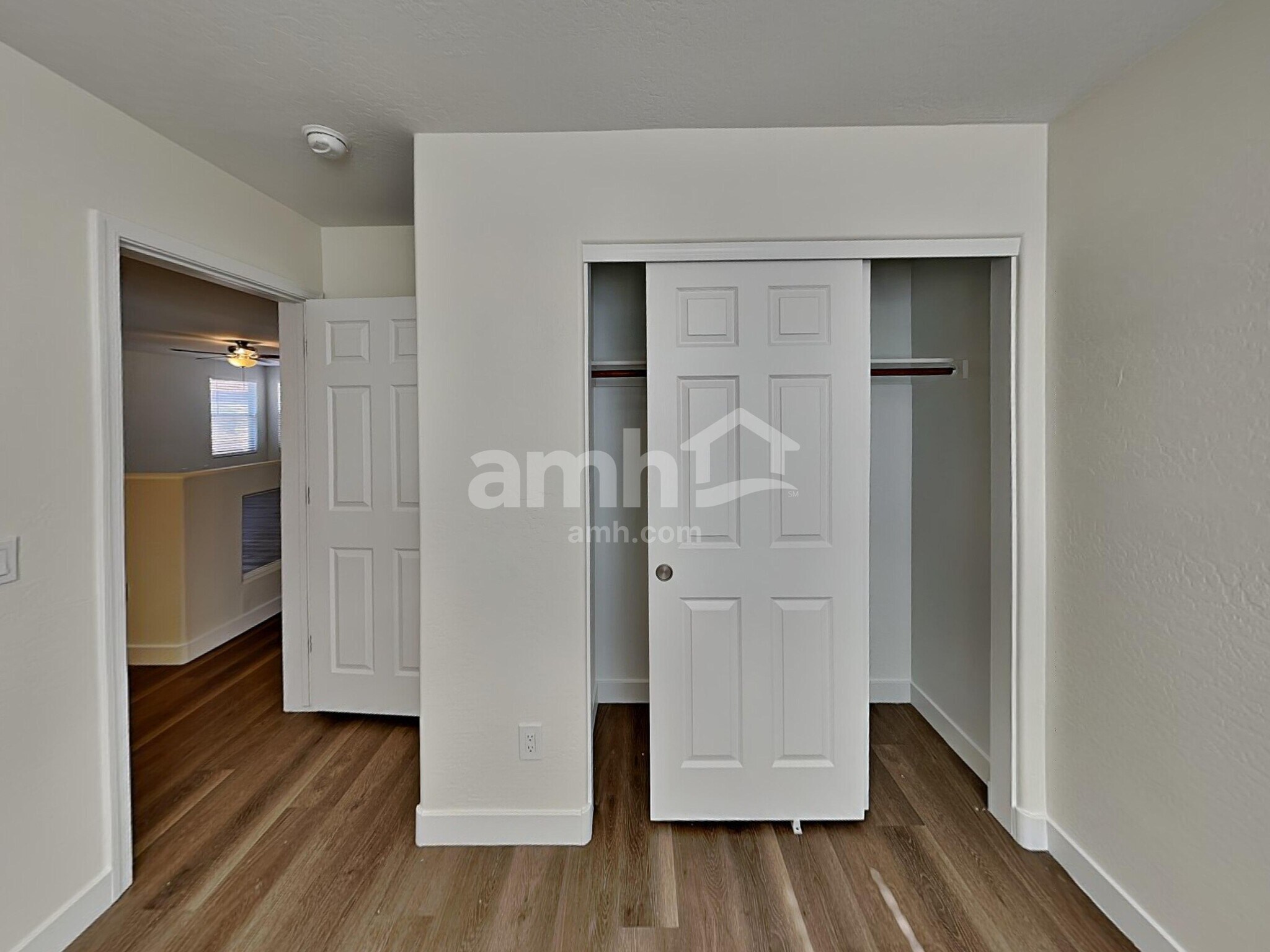 Building Photo - 22428 W Solano Dr