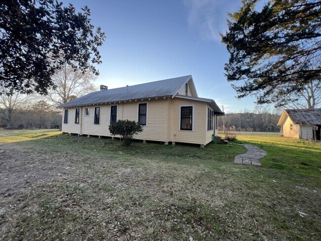Building Photo - 8222 Hwy 955