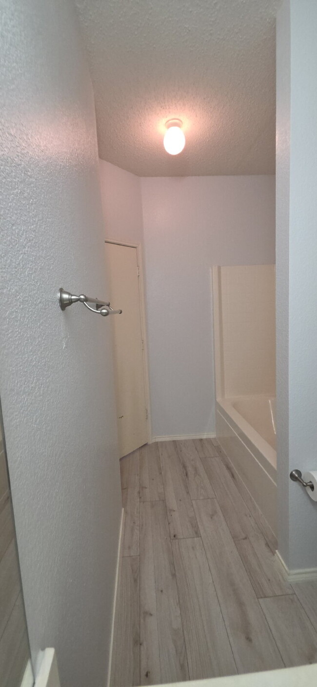 Building Photo - Beautifully Updated Arlington Home with Po...