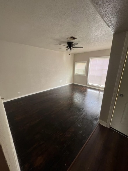 Building Photo - 9306 St Lo Rd