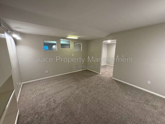 Building Photo - 8340 S Upham Way
