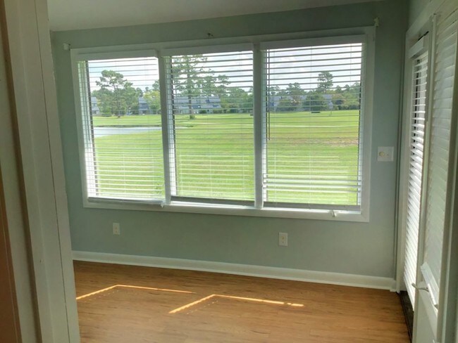 Building Photo - OLDE POINT VILLAS