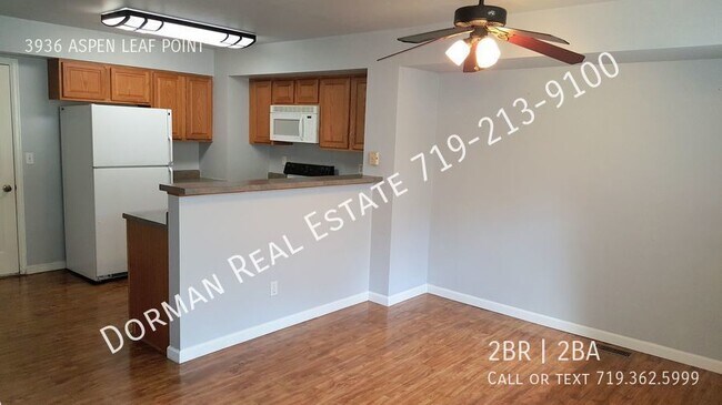 Building Photo - Townhome with Fireplace & Garage