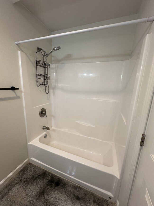 Building Photo - 2315 Tavern Rd