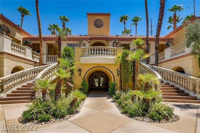 Building Photo - 260 E Flamingo Rd