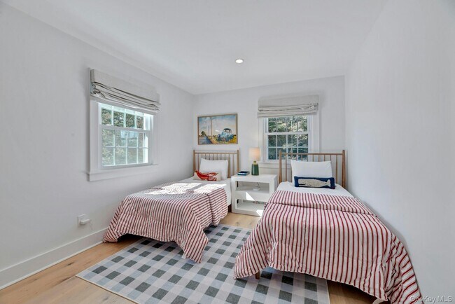 Building Photo - 110 Sleepy Hollow Ln