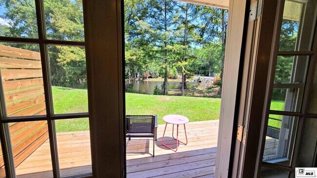 Building Photo - 923 Fortune Dr