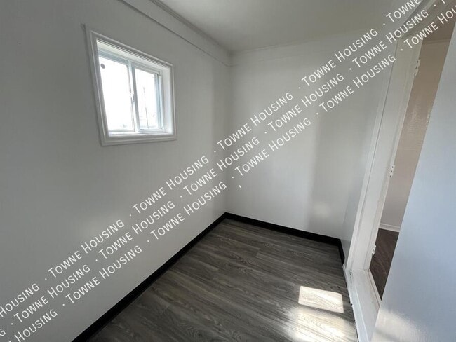 Building Photo - 340 Park Ave