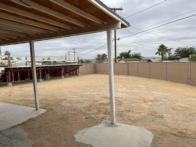 Building Photo - 34476 Western Dr