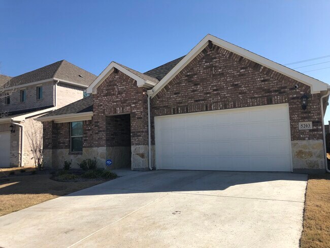 Primary Photo - 5203 Bellhurst Dr