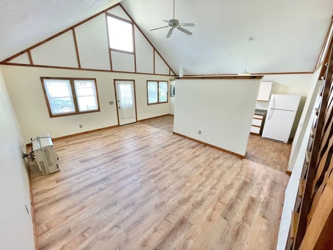 Building Photo - 3723 Shelburne Rd