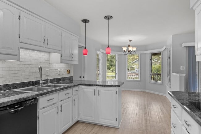 Building Photo - Corner Lot Brandywine Home Available for Long Term Rental