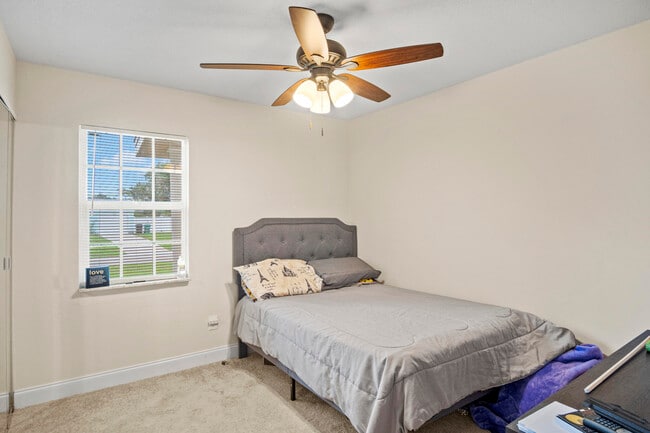 Building Photo - 232 SW Kimball Cir