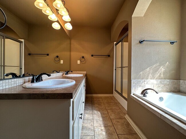 Building Photo - Spacious Elegance: Your Dream 3 Bed, 2 Bath Home with a Cozy Fireplace and 2-Car Garage!