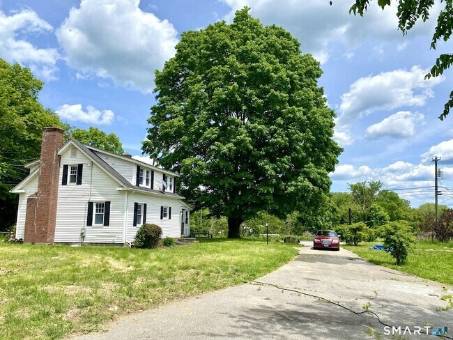 Building Photo - 589 Old Hartford Rd