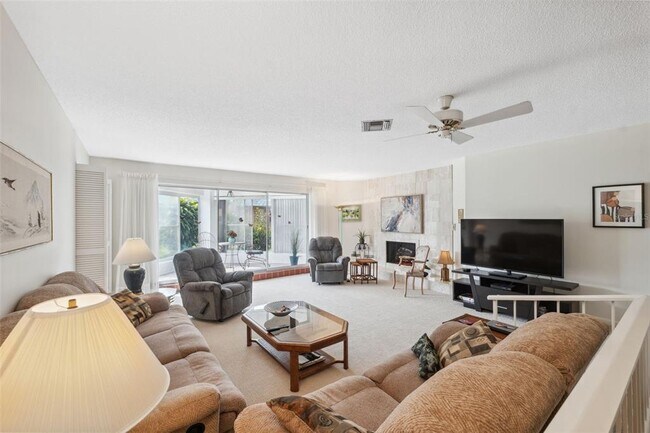 Building Photo - 3942 Trophy Blvd