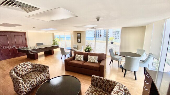Building Photo - 16699 Collins Ave