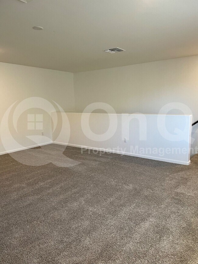 Building Photo - 10296 S Cienega Knolls Loop