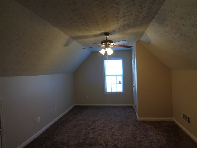 Building Photo - 840 James Ridge Dr