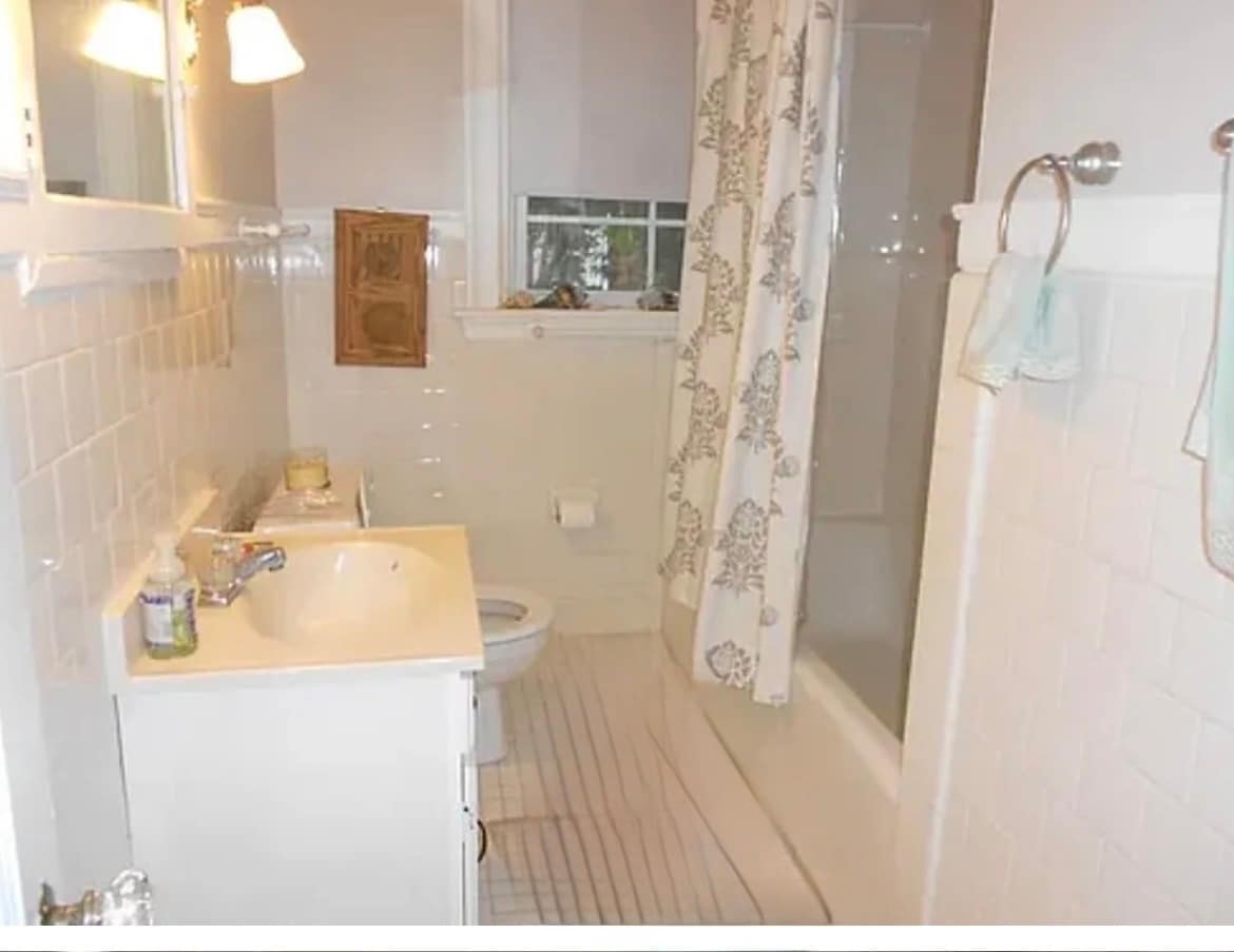 Building Photo - 4822 Roland Ave