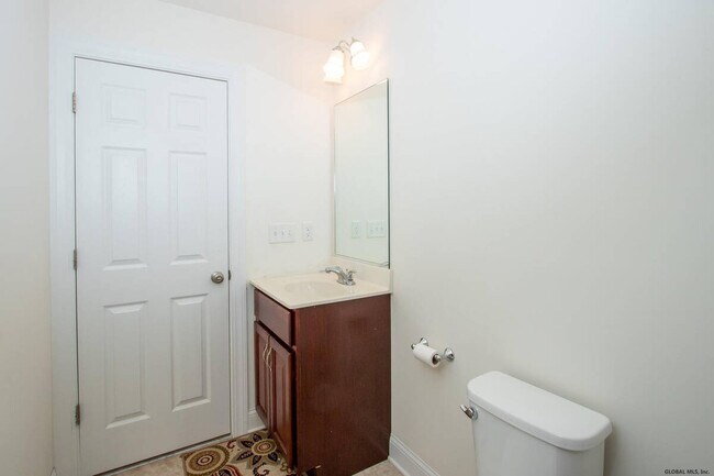 Building Photo - 106 Balsam Way