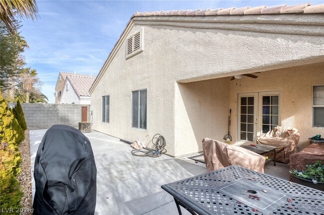 Building Photo - 1563 Raining Hills St